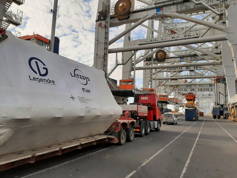 Transport exceptionnel : Ariane 6, un convoi XXL entre Fos et la Guyane