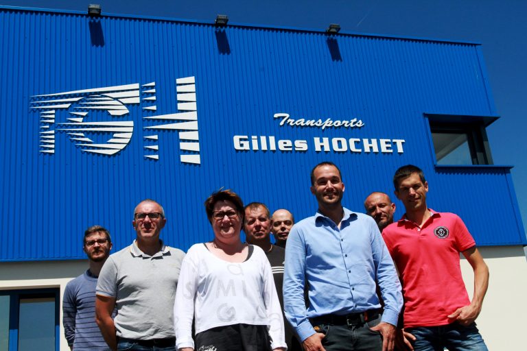 Transports Hochet – Les deux fils ont pris la barre de concert